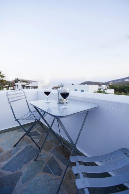 Astarti Apartments Livadi  Rom bilde