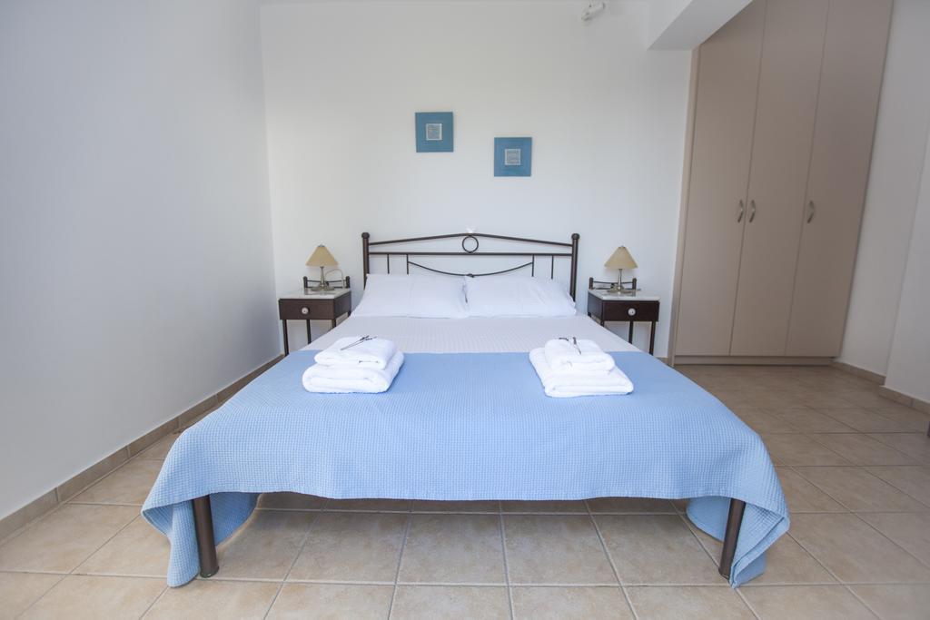 Astarti Apartments Livadi  Rom bilde