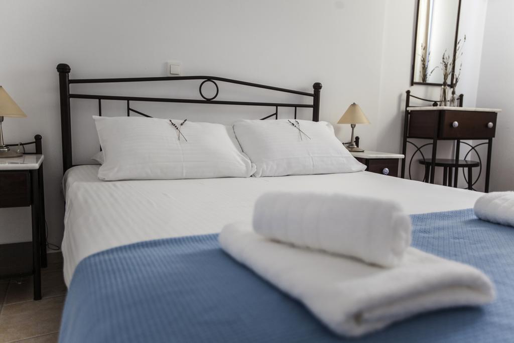 Astarti Apartments Livadi  Rom bilde